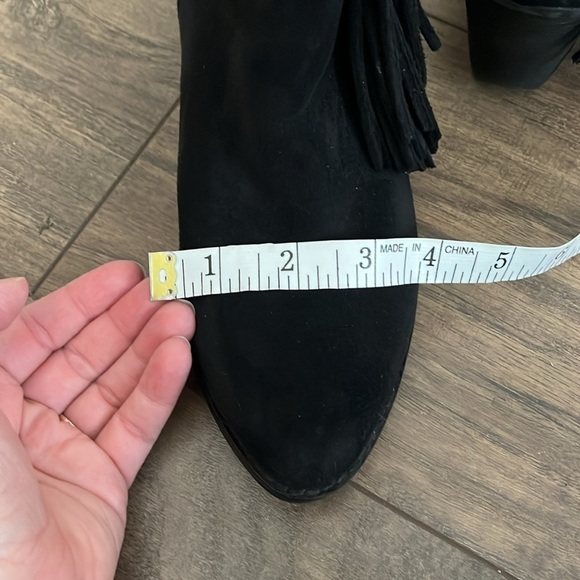 Coconuts by Matisse Fringe Boho Suede Bootie EUC - Picture 14 of 14